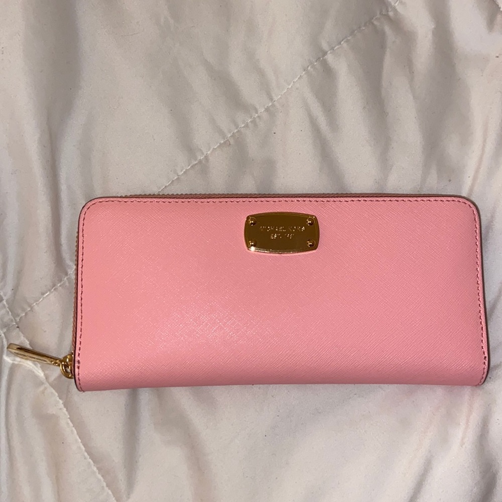 Pink Michael Kors Wallet (floral print)